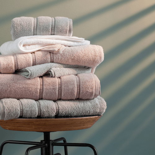 Toalha-de-Banho-Buddemeyer-Luxus-Baby-Skin-Air-Bege-1084-Ambientada